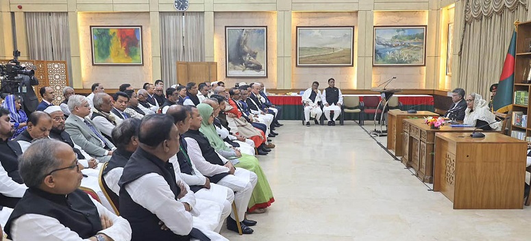 নির্বাচনের সময় জনগণকে দেয়া অঙ্গিকার পূরণে কাজ করতে বলেছেন প্রধানমন্ত্রী